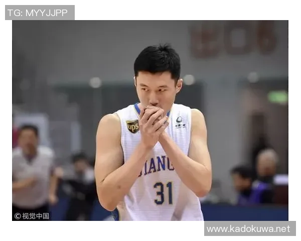 汉族足球明星的崛起与成就全景解析及排名榜单展示 汉族足球明星的崛起与成就全景解析及排名榜单展示