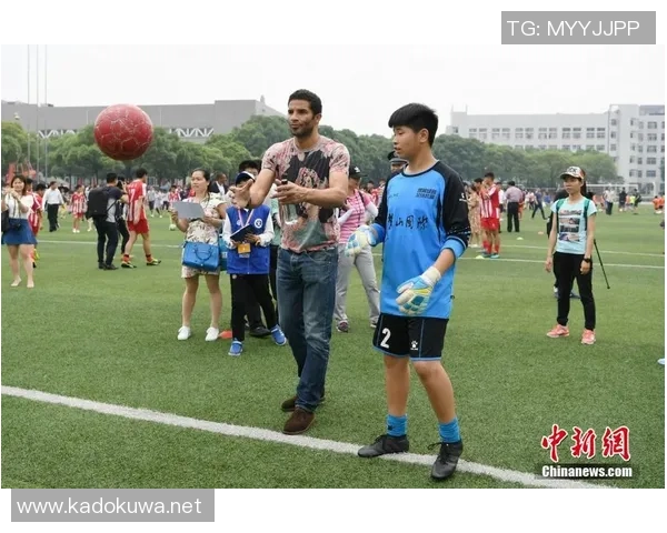 足球明星中文网:聚焦全球足球巨星动态与精彩赛事分析 足球明星中文网:聚焦全球足球巨星动态与精彩赛事分析