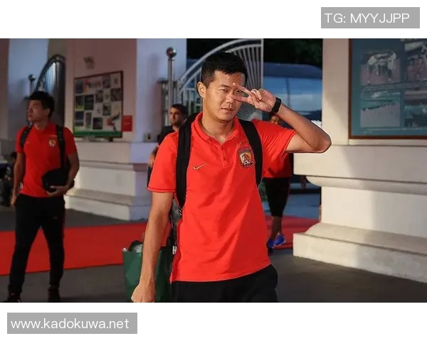 足球明星黄博文的传奇之路与背后的奋斗故事揭秘 足球明星黄博文的传奇之路与背后的奋斗故事揭秘